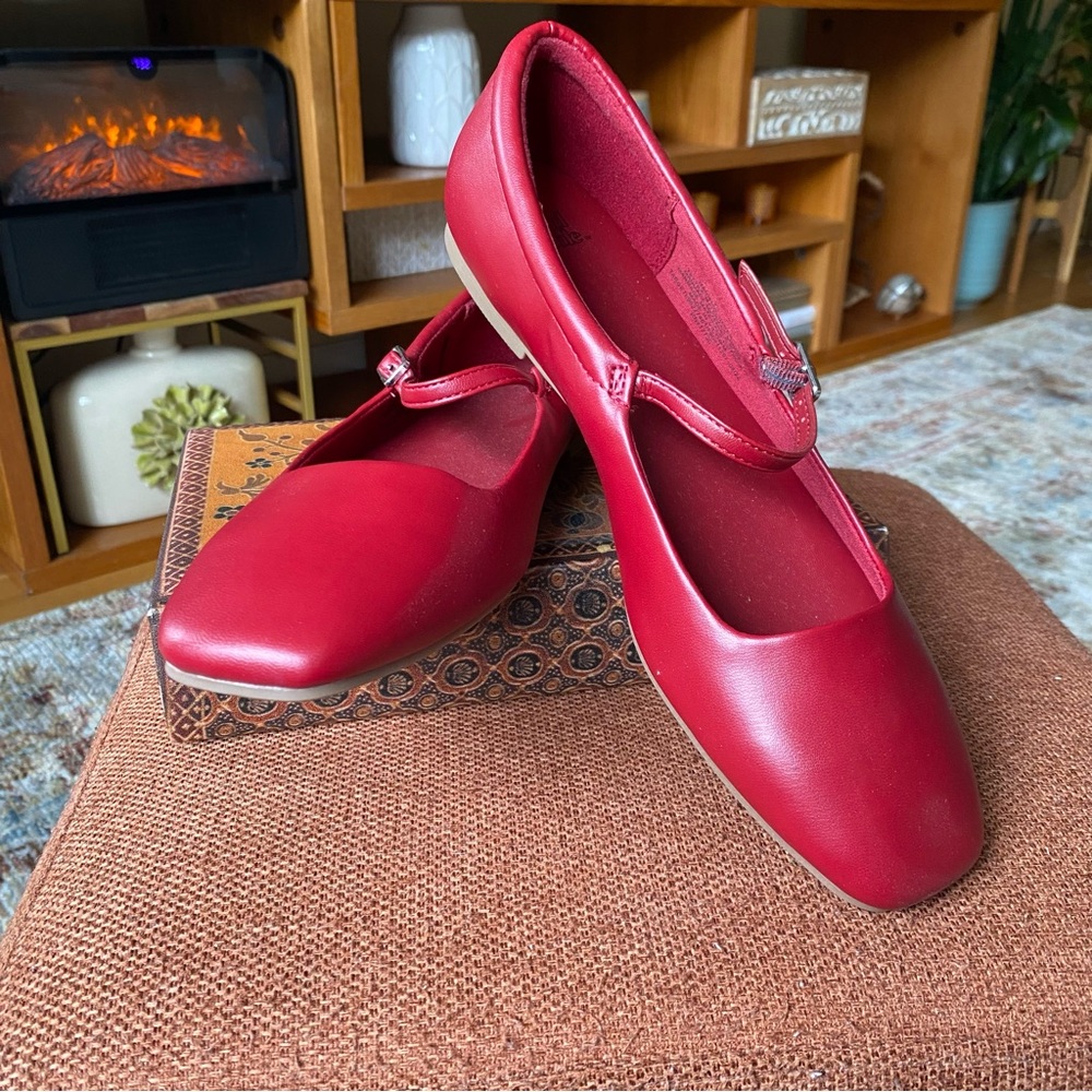 Classic Mary Jane  Red Flats with Strap and Rounded Toe matte finish